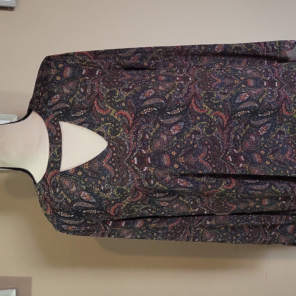 Ruff Hewn Grey Paisley Lined Dress Top with Olive and Rust Accents - Picture 2 of 14